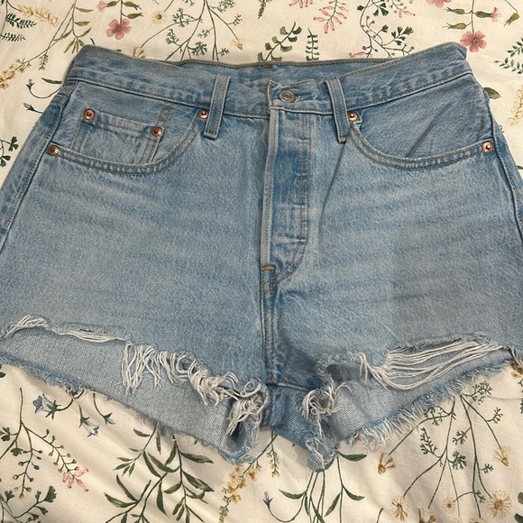 Levi’s 501 - Picture 1 of 2